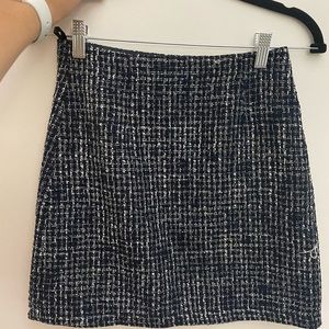 Aritzia Babaton Tweed Skirt (Size 2)
